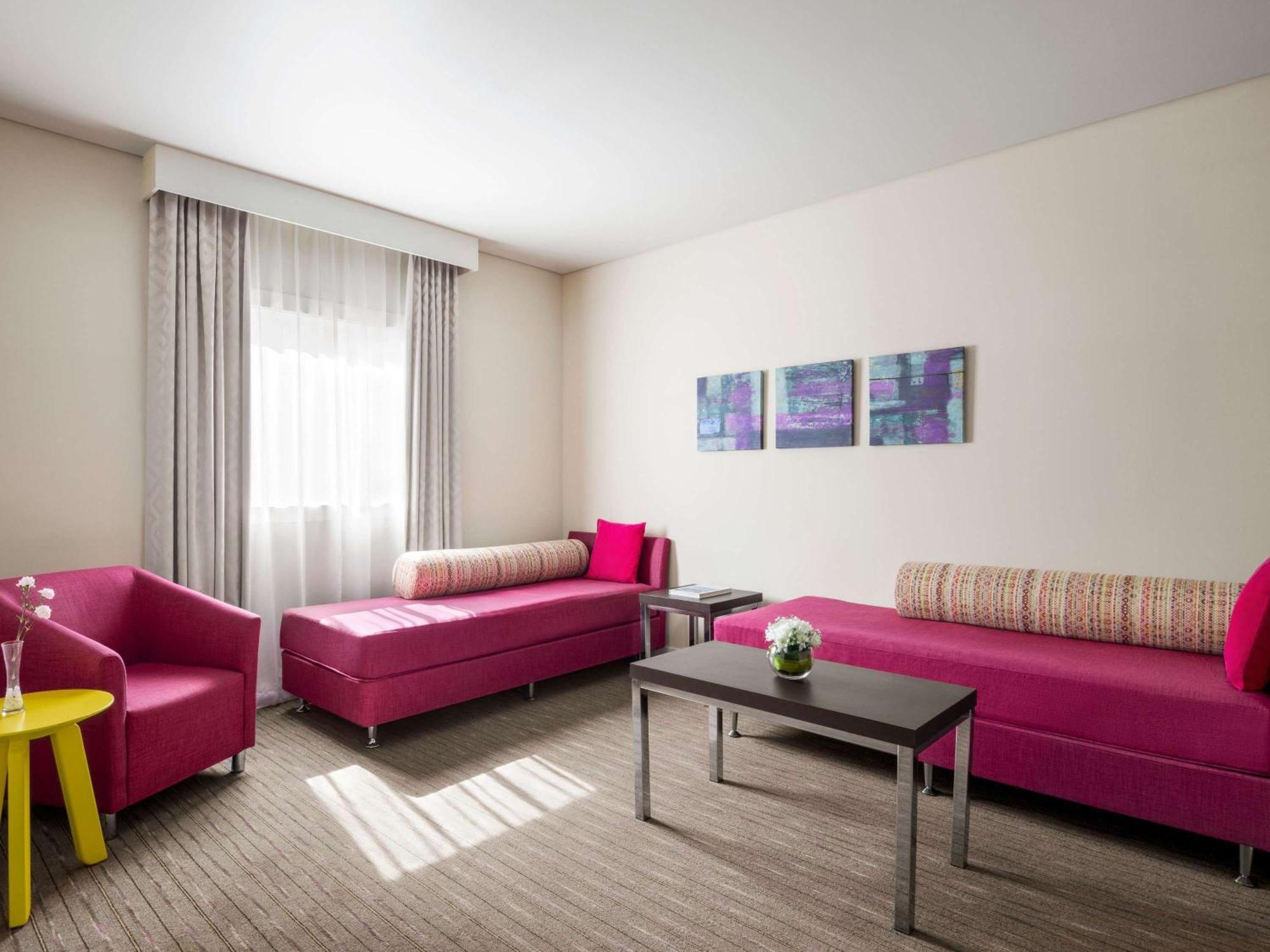 Ibis Styles Sharjah Hotel Kültér fotó