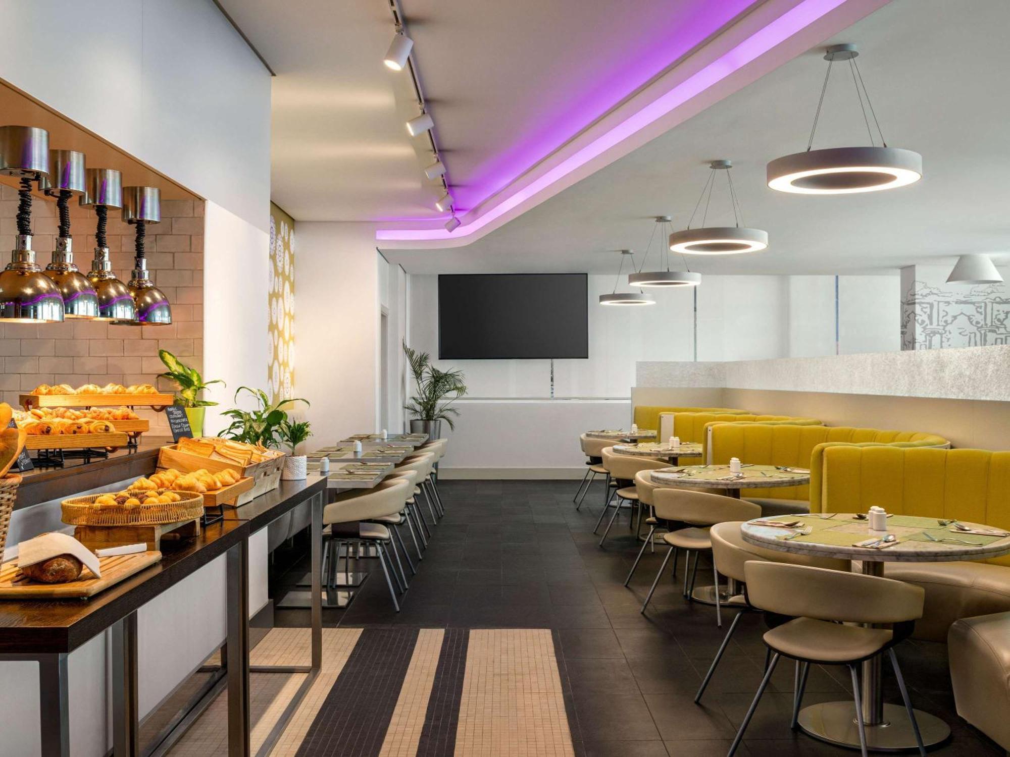 Ibis Styles Sharjah Hotel Kültér fotó