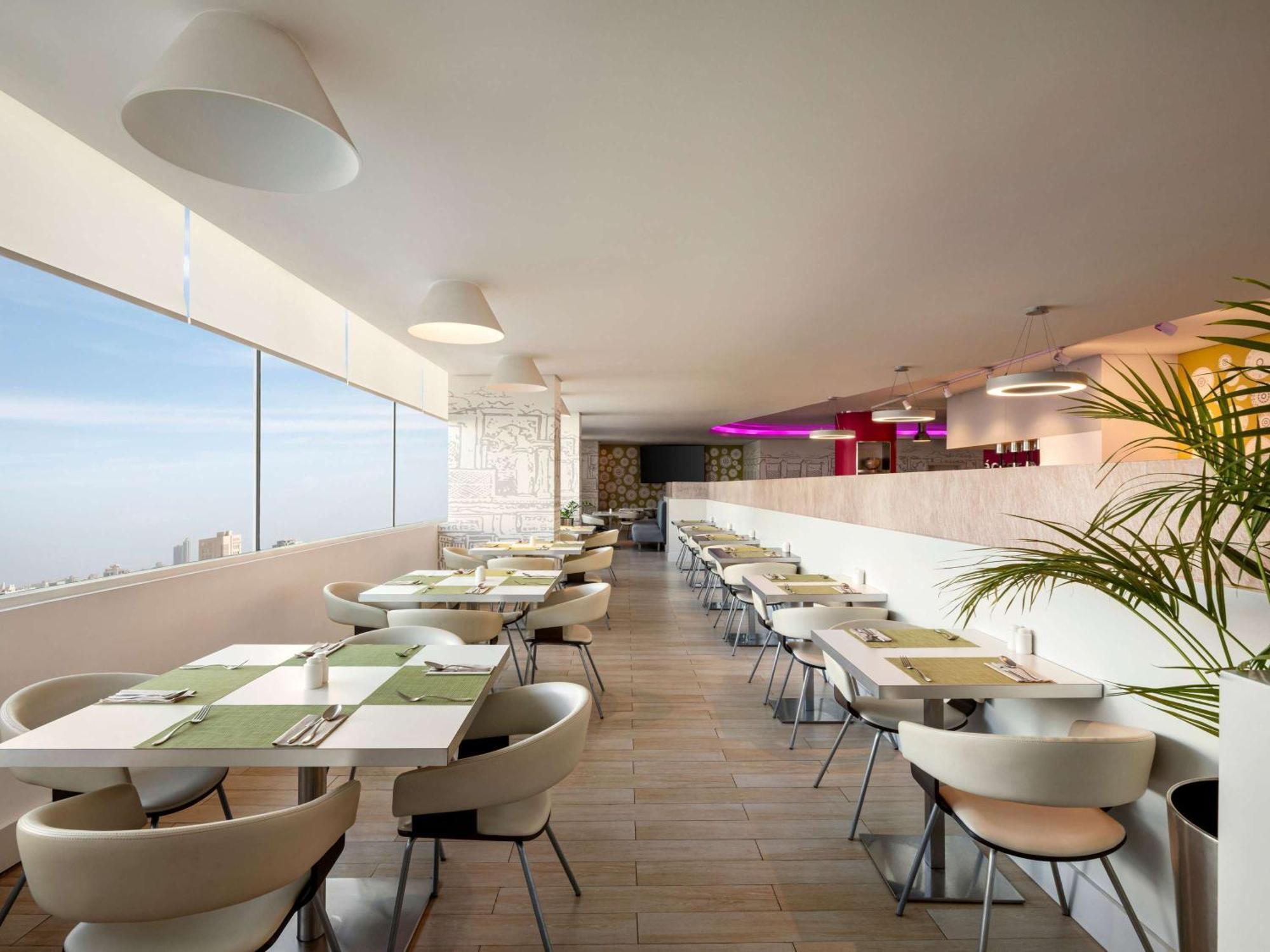 Ibis Styles Sharjah Hotel Kültér fotó